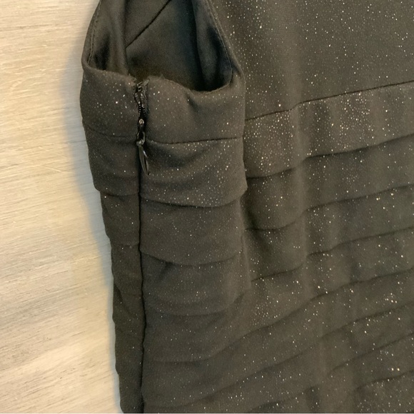 R&M Richards Little Black Dress Fit and Flare Cap Sleeve Side Zip Good Condition - Picture 8 of 9